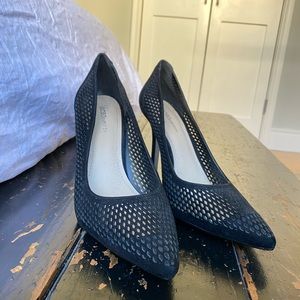 BCBGeneration Black Pumps